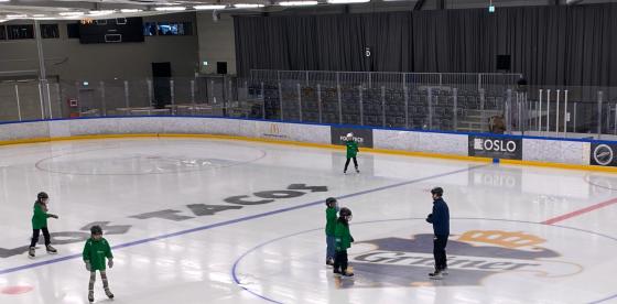 Skøyting i Grunerhallen. 