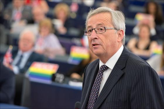 Presidenten av Europakommisjonen, Jean-Claude Juncker, under avstemming før han ble valgt.