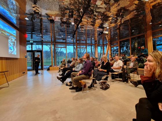 Publikum på frokost i Klimahuset