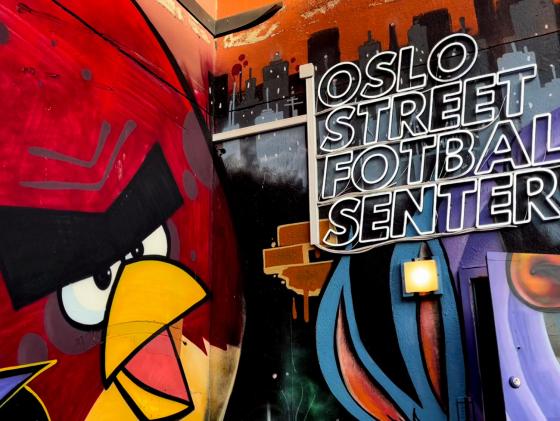 Fasade på Oslo Street Fotballsenter på Helsfyr.