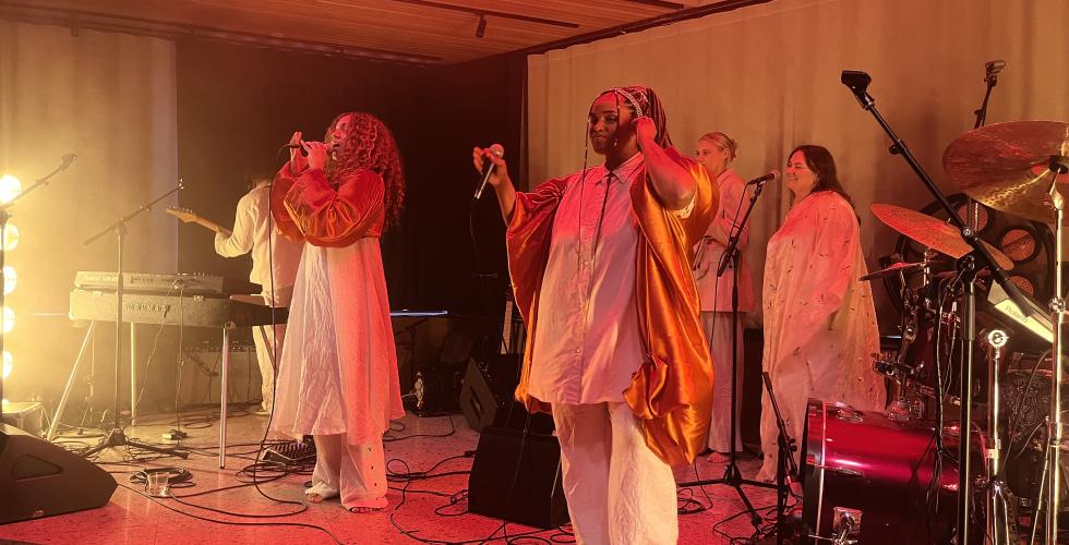 Naarth opptrer på Novafest