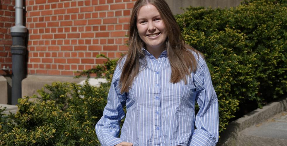 Synne Austefjord står foran OsloMet
