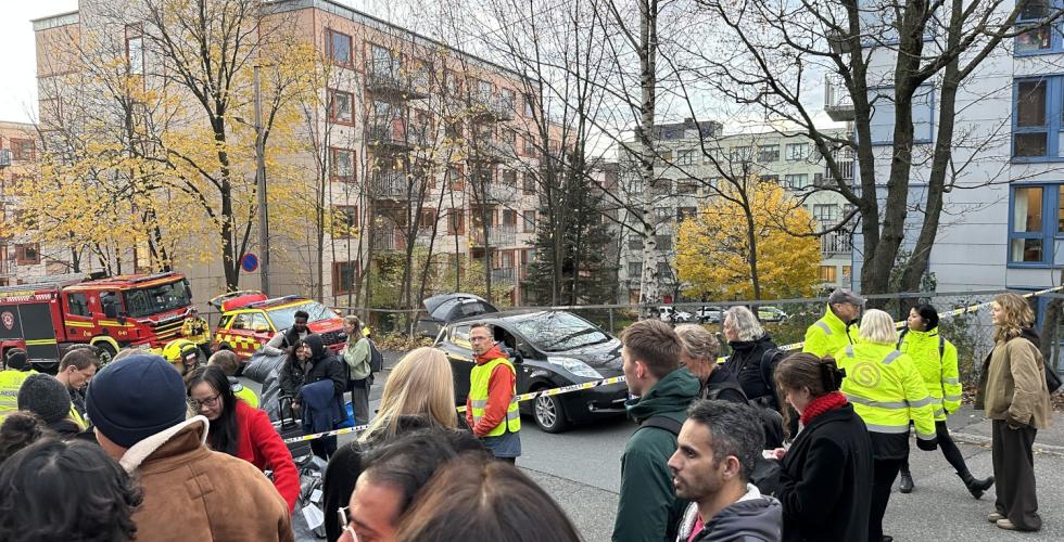 Hasleveien 9 evakuerte henter eiendeler 