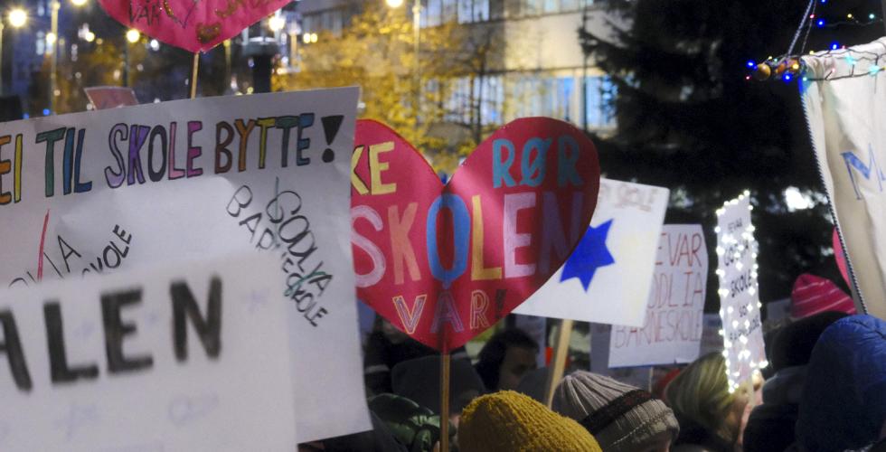 Demonstrasjon for skolebehovsplanen 