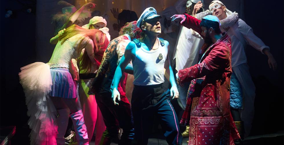 Romeo+Julie-forestilling i Sofienberg kirke