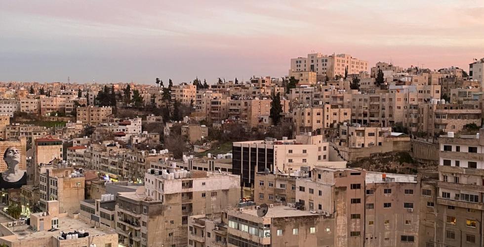 Utsikt over Amman i solnedgang