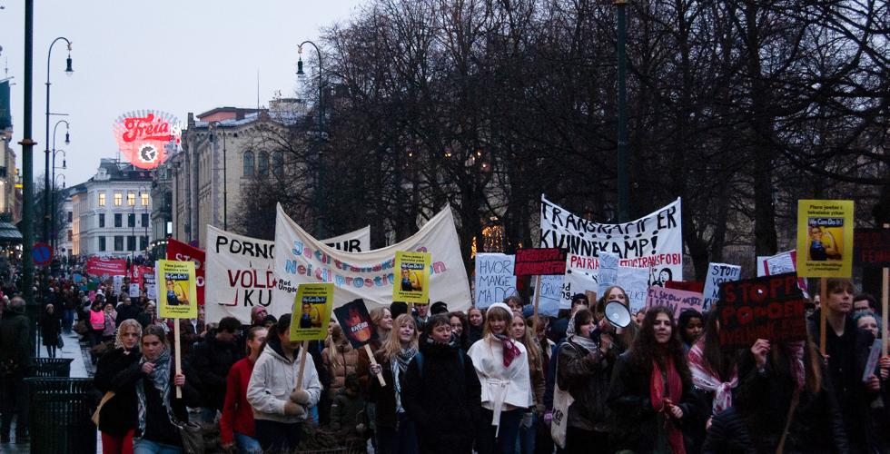 Bilde fra toget 8. mars. Her ved Karl Johan.