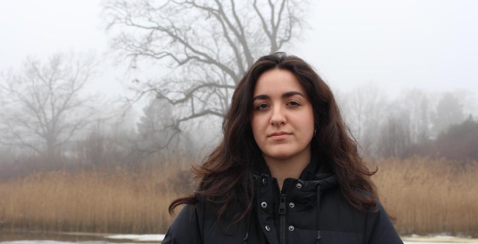 Aurora p&aring; tur i nabolaget sitt.