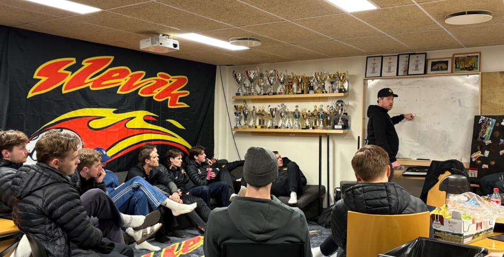 Team Talk f&oslash;r kamp