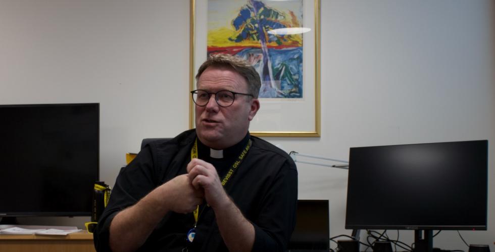 lufthavnpresten p&aring; kontoret