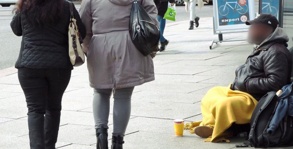 folk tigger på gata