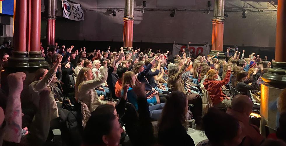 Publikum på støttekonsert for Fosen