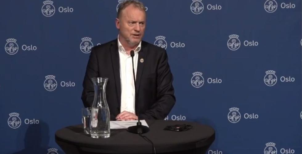 Raymond Johansen på pressekonferanse om ytterligere restriksjoner i Oslo 28. februar.