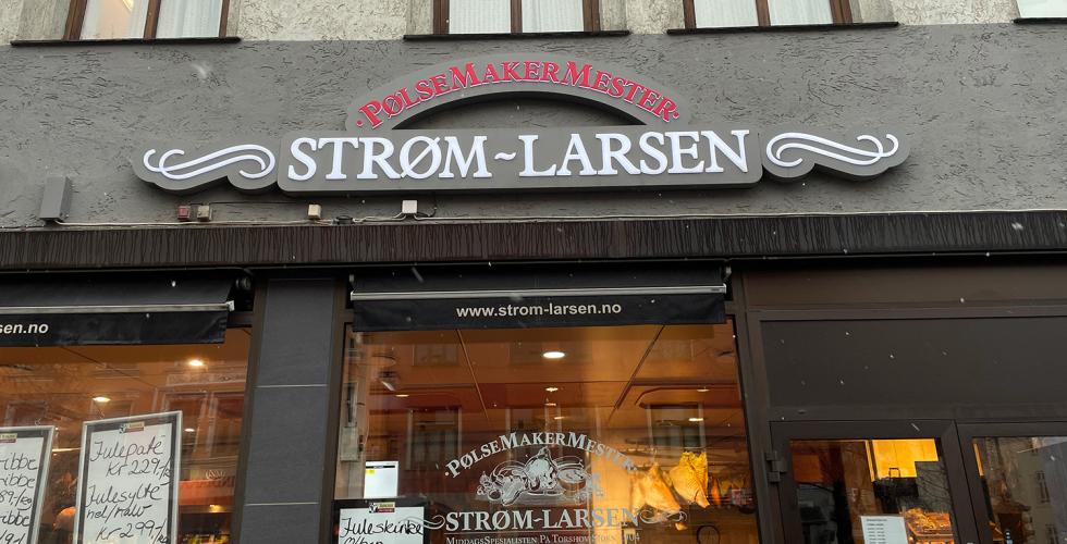 Pølsemakeren Strøm-Larsen på Torshov er allerede i gang med juleforberedelsene. 