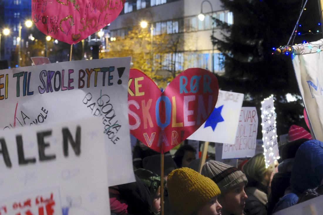 Demonstrasjon for skolebehovsplanen 