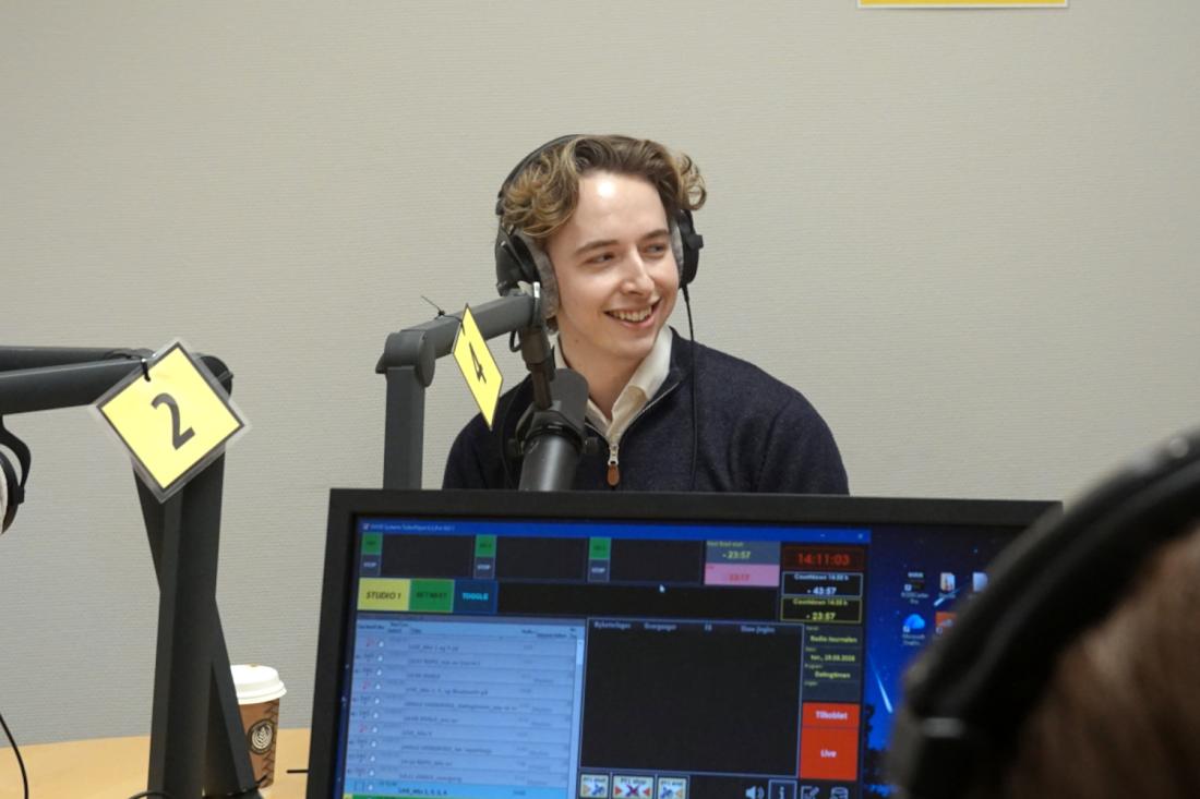 Emil Johan Stenhaug i lydstudio