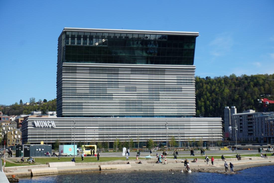 Munch fra andre siden av vannet